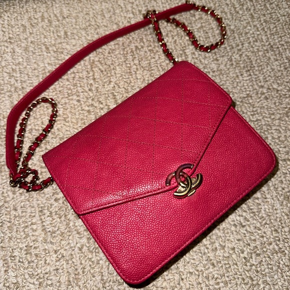 Chanel Thread Around Square Quilted Grained Calfskin Leather Crossbody Bag - Picture 2 of 11